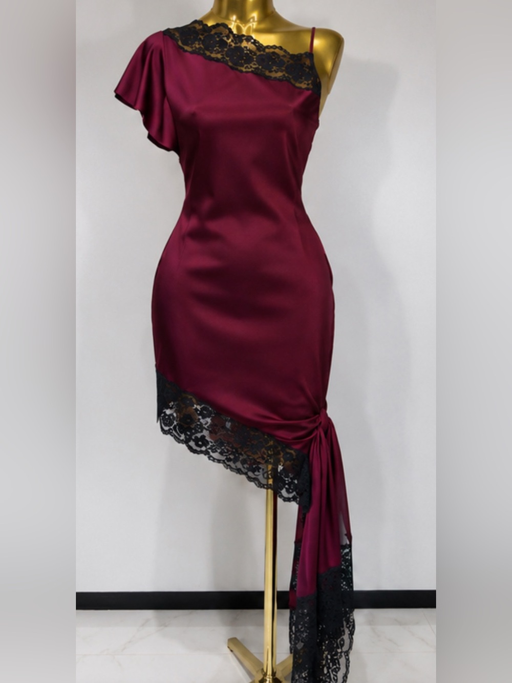 NEW $235 Bordeaux Lace Dress Elegant One-Shoulder Satin Lace Dress in Burgundy - Picture 2 of 6